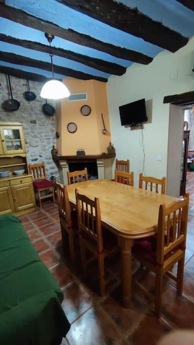 Casa Rural La Criva Crivillen Екстер'єр фото